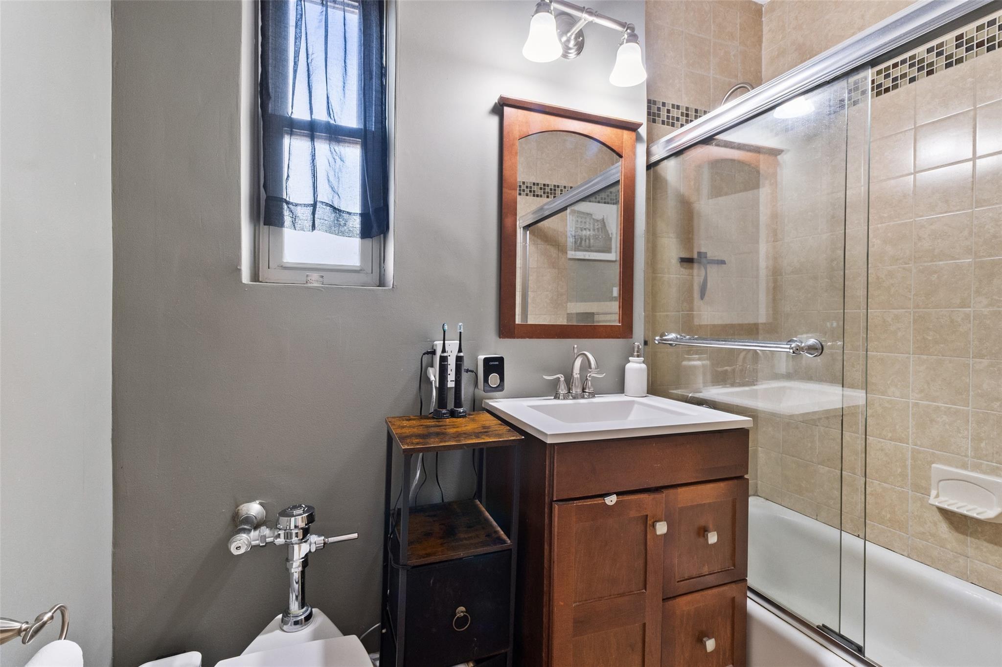 101 Old Mamaroneck Road # 1B2, White Plains, NY 10605