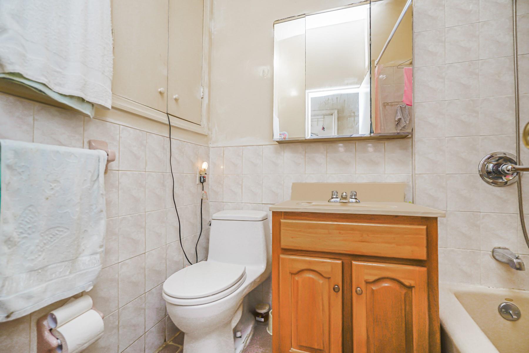 654 58th Street, Brooklyn, NY 11220