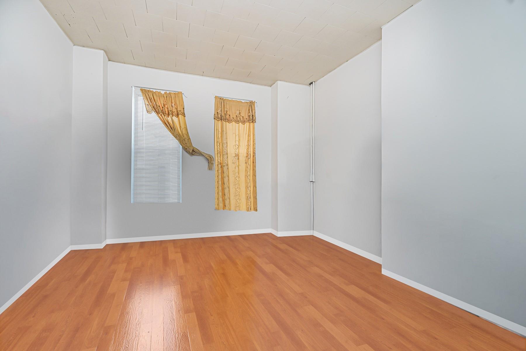 654 58th Street, Brooklyn, NY 11220