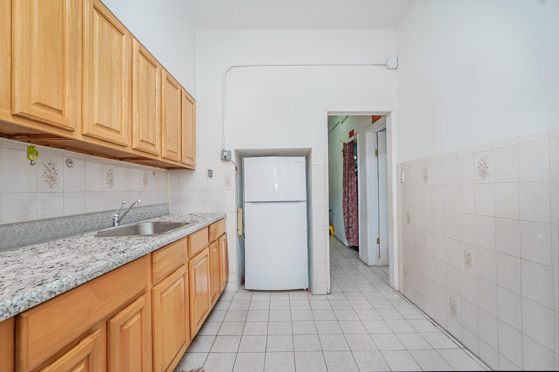 654 58th Street, Brooklyn, NY 11220