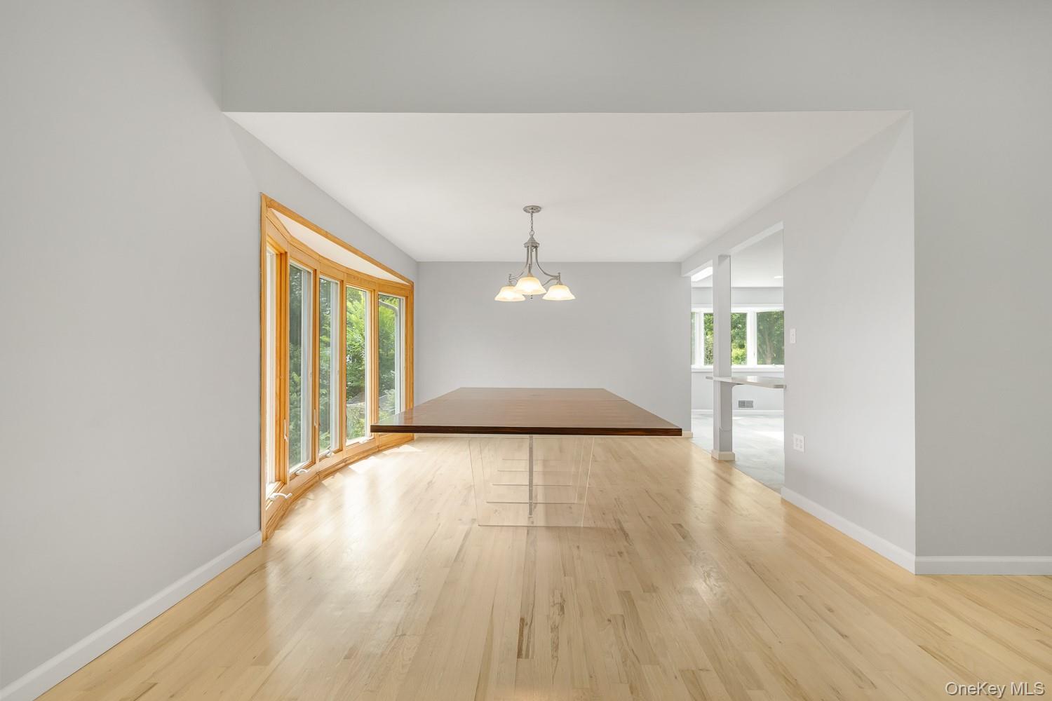 52 North Drive, Manhasset Hills, NY 11040