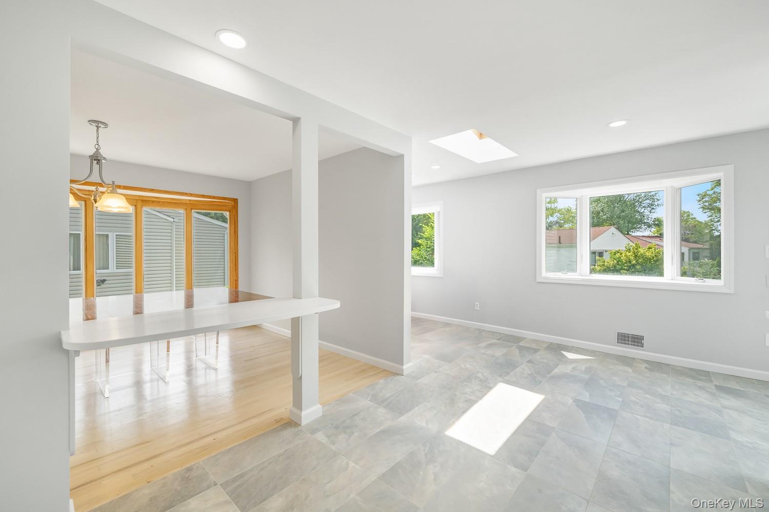 52 North Drive, Manhasset Hills, NY 11040