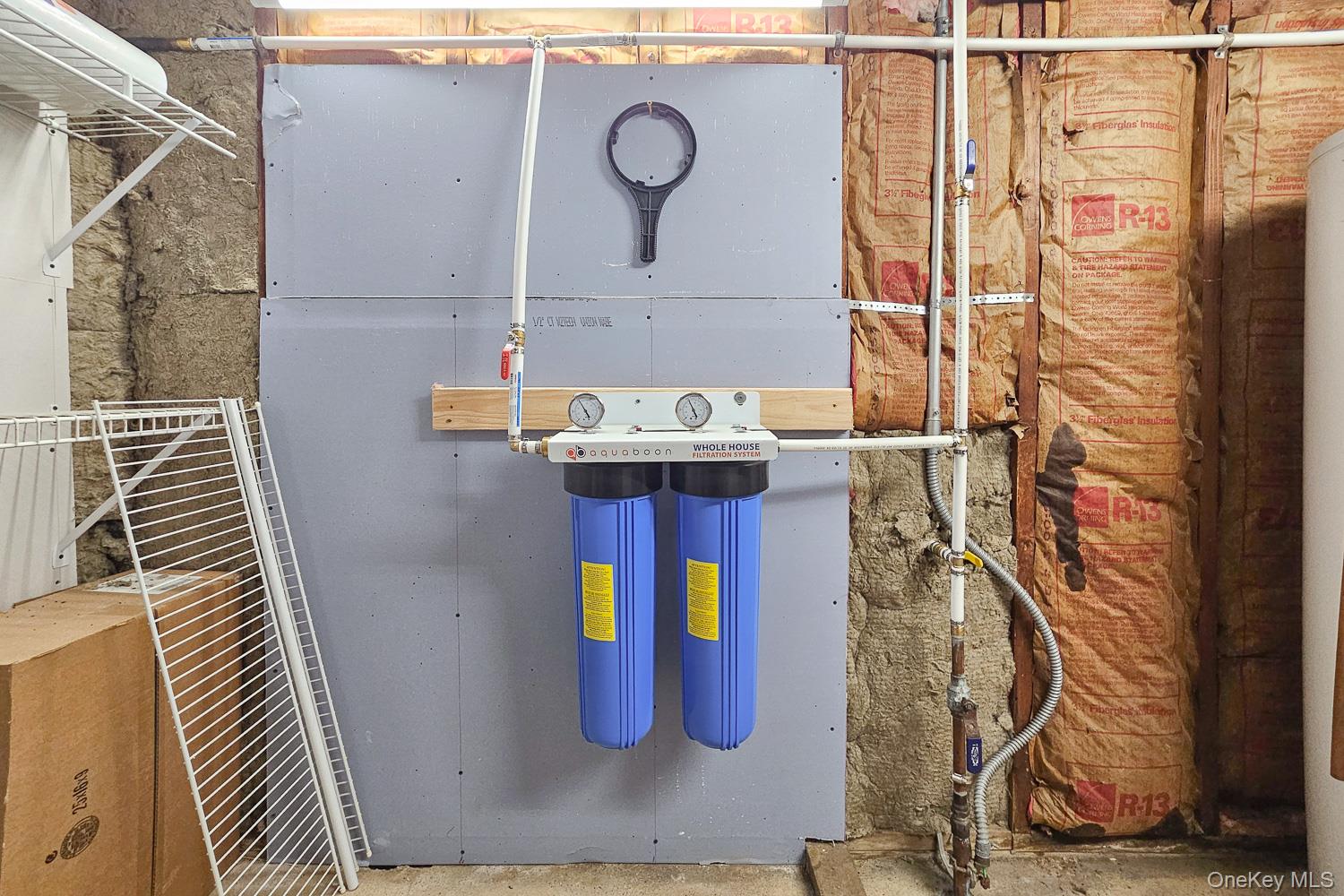 52 North Drive, Manhasset Hills, NY 11040