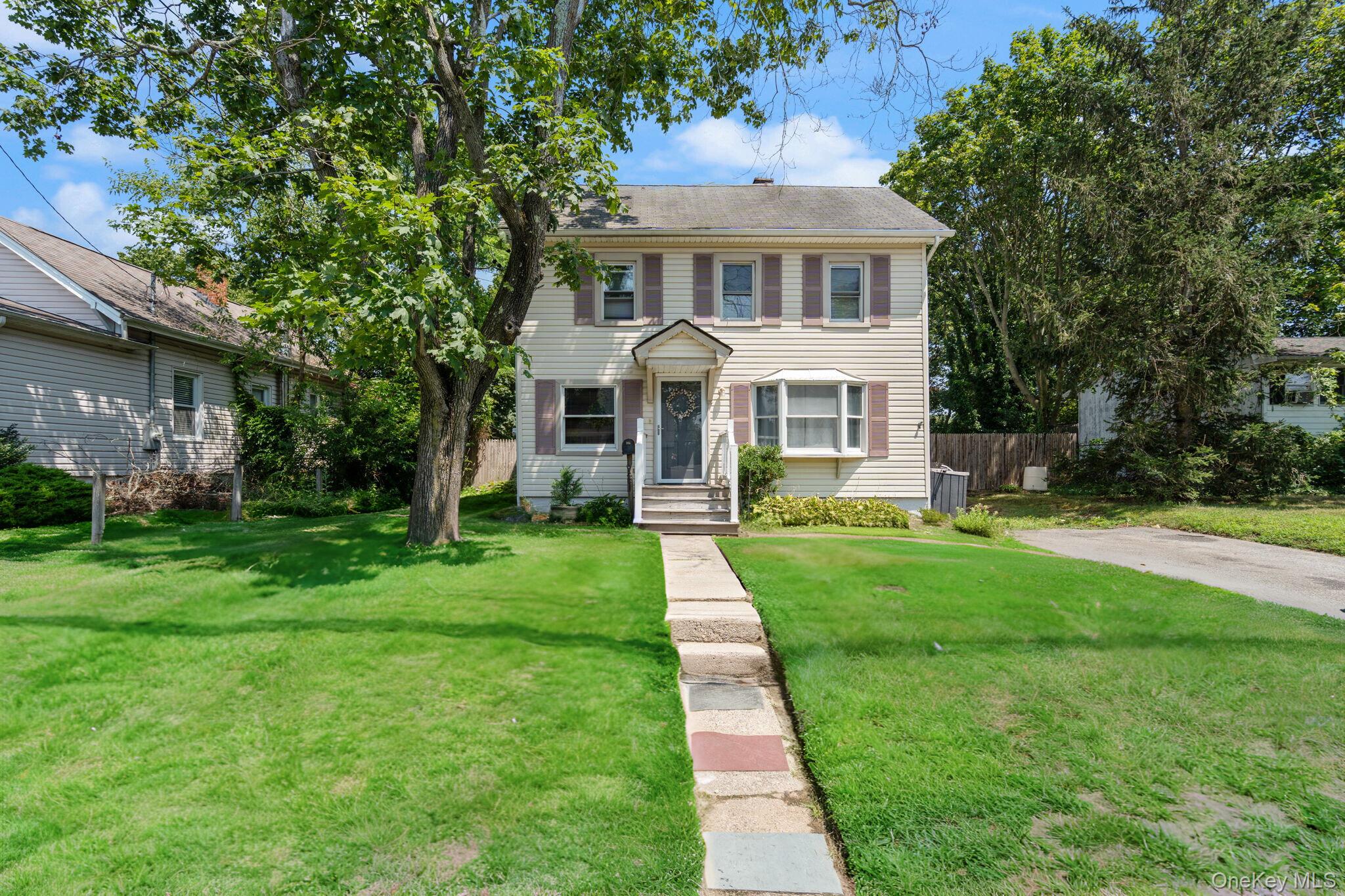 15 Bridge Avenue, Patchogue, NY 11772