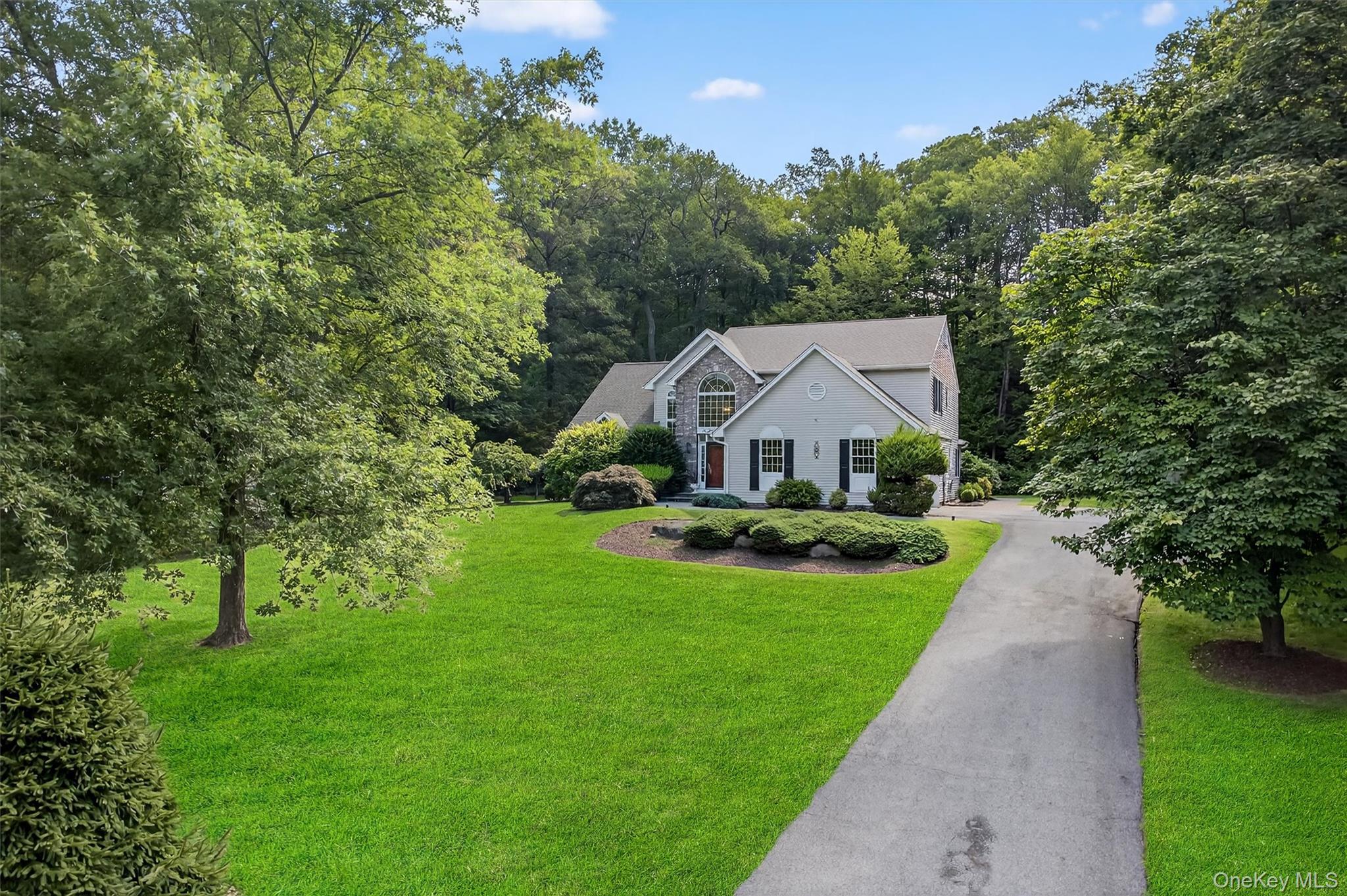 34 Salierno Road, Tuxedo Park, NY 10987