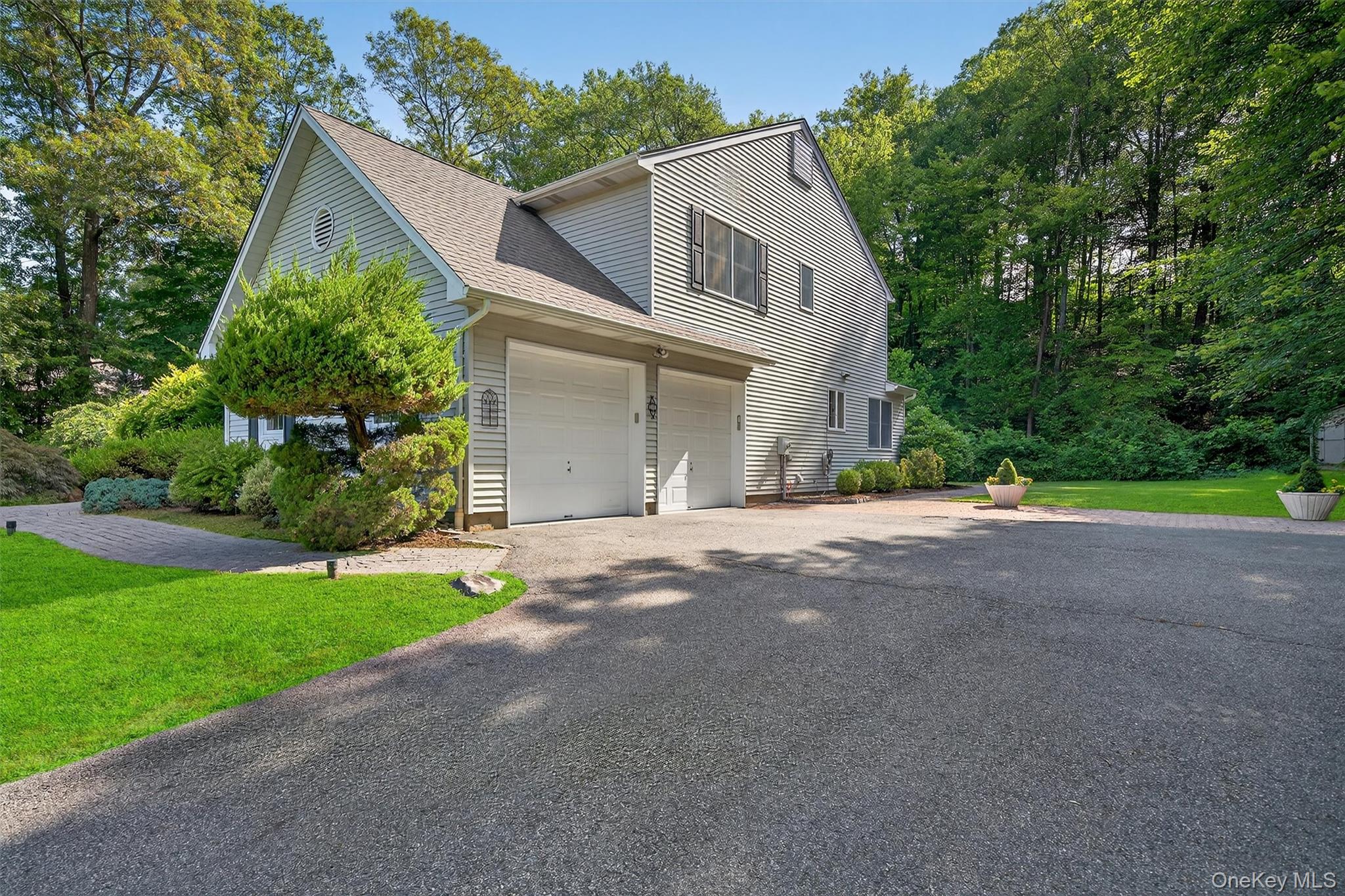 34 Salierno Road, Tuxedo Park, NY 10987