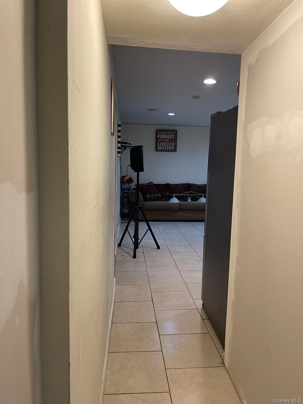 4 Golden Gate Lane, Shirley, NY 11967