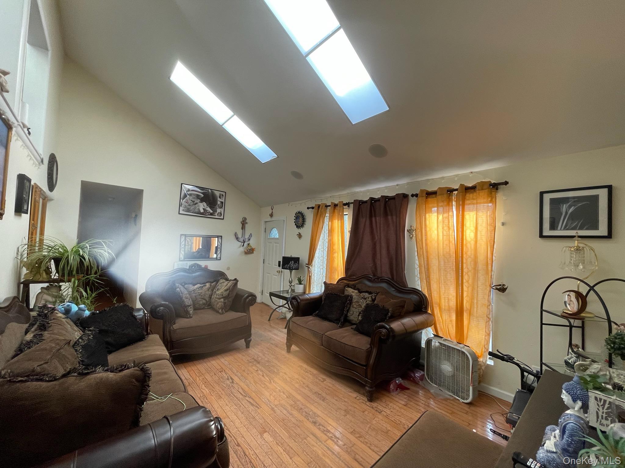 4 Golden Gate Lane, Shirley, NY 11967