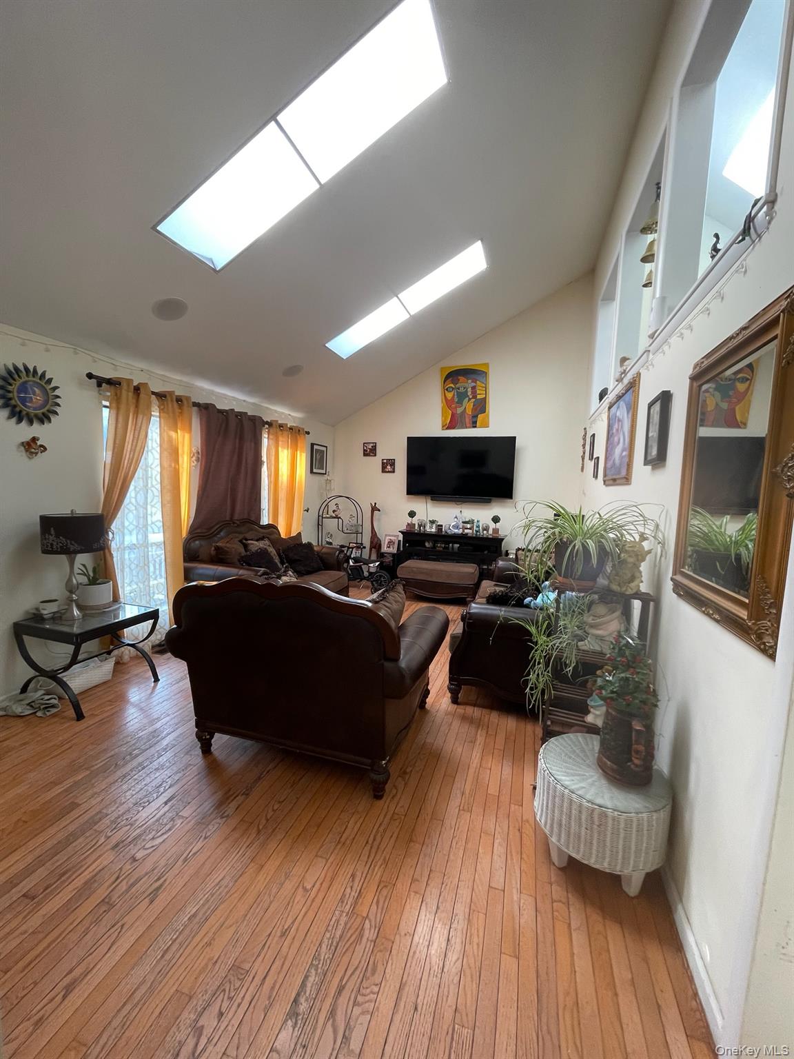 4 Golden Gate Lane, Shirley, NY 11967