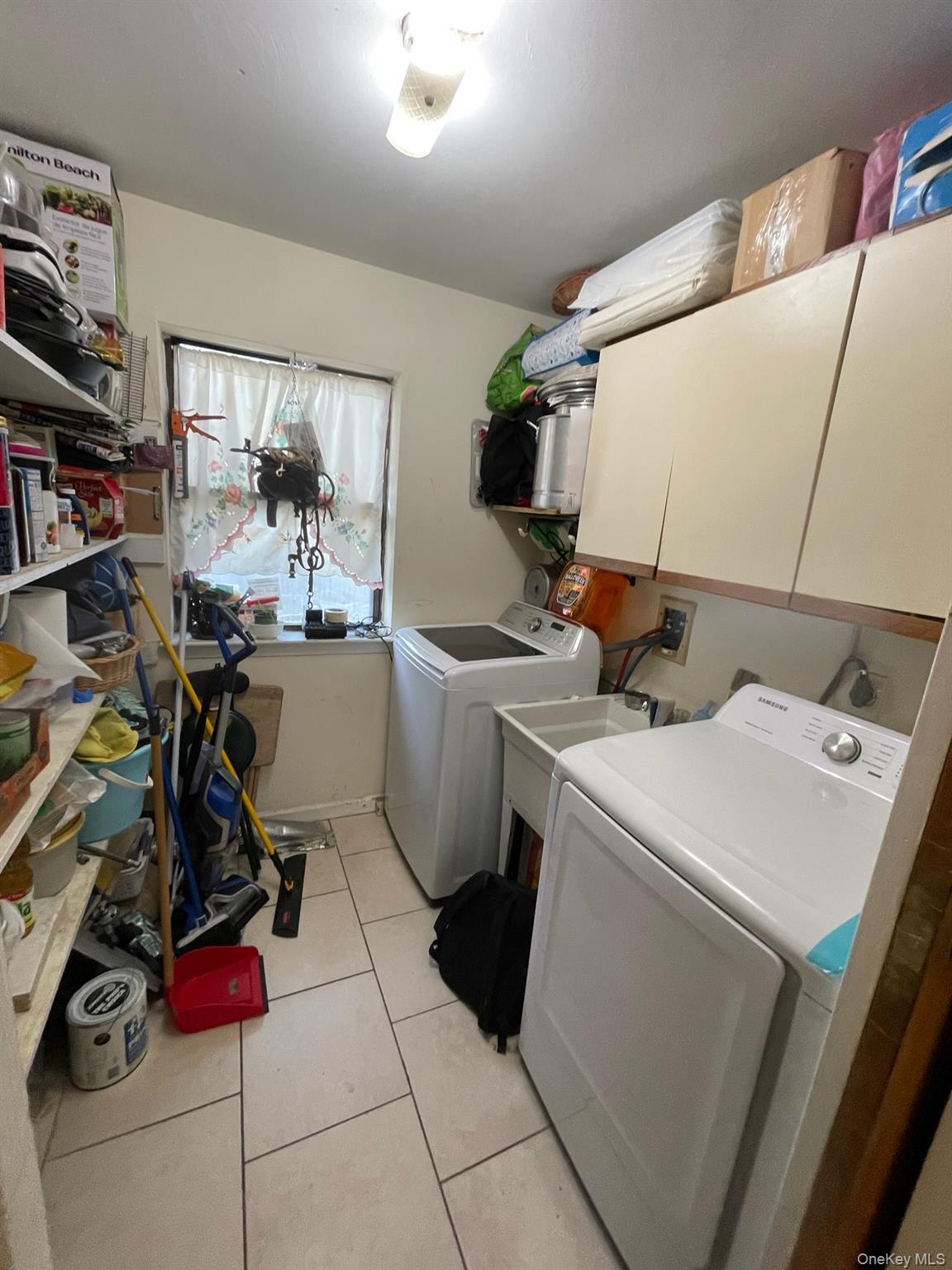 4 Golden Gate Lane, Shirley, NY 11967