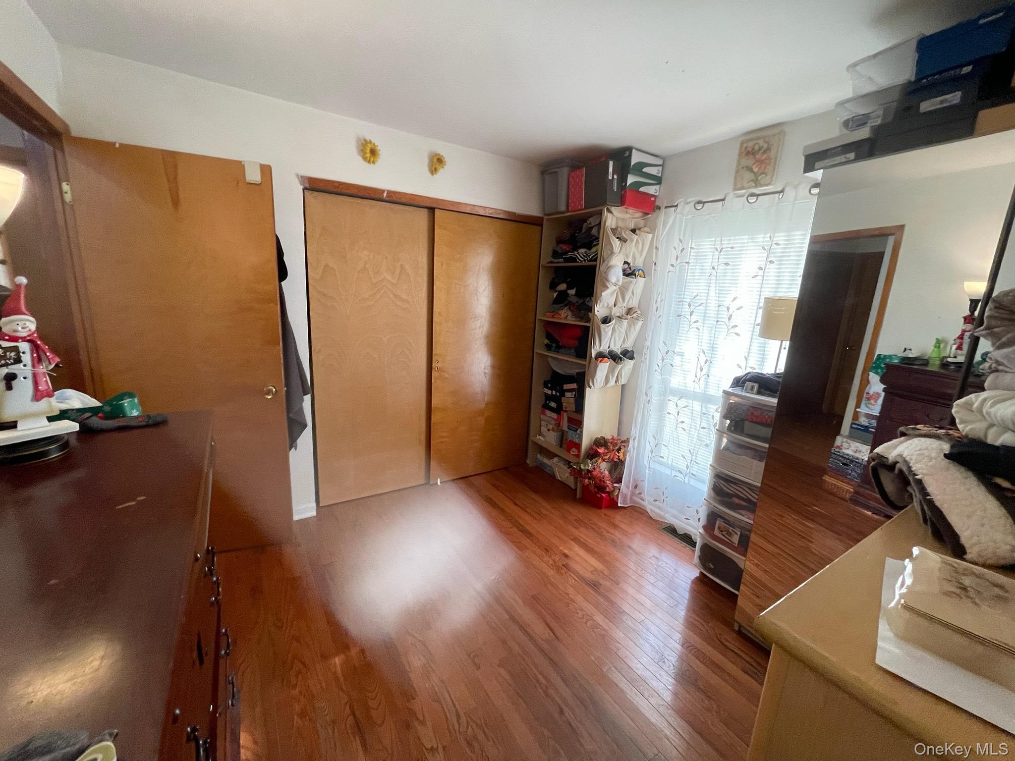 4 Golden Gate Lane, Shirley, NY 11967