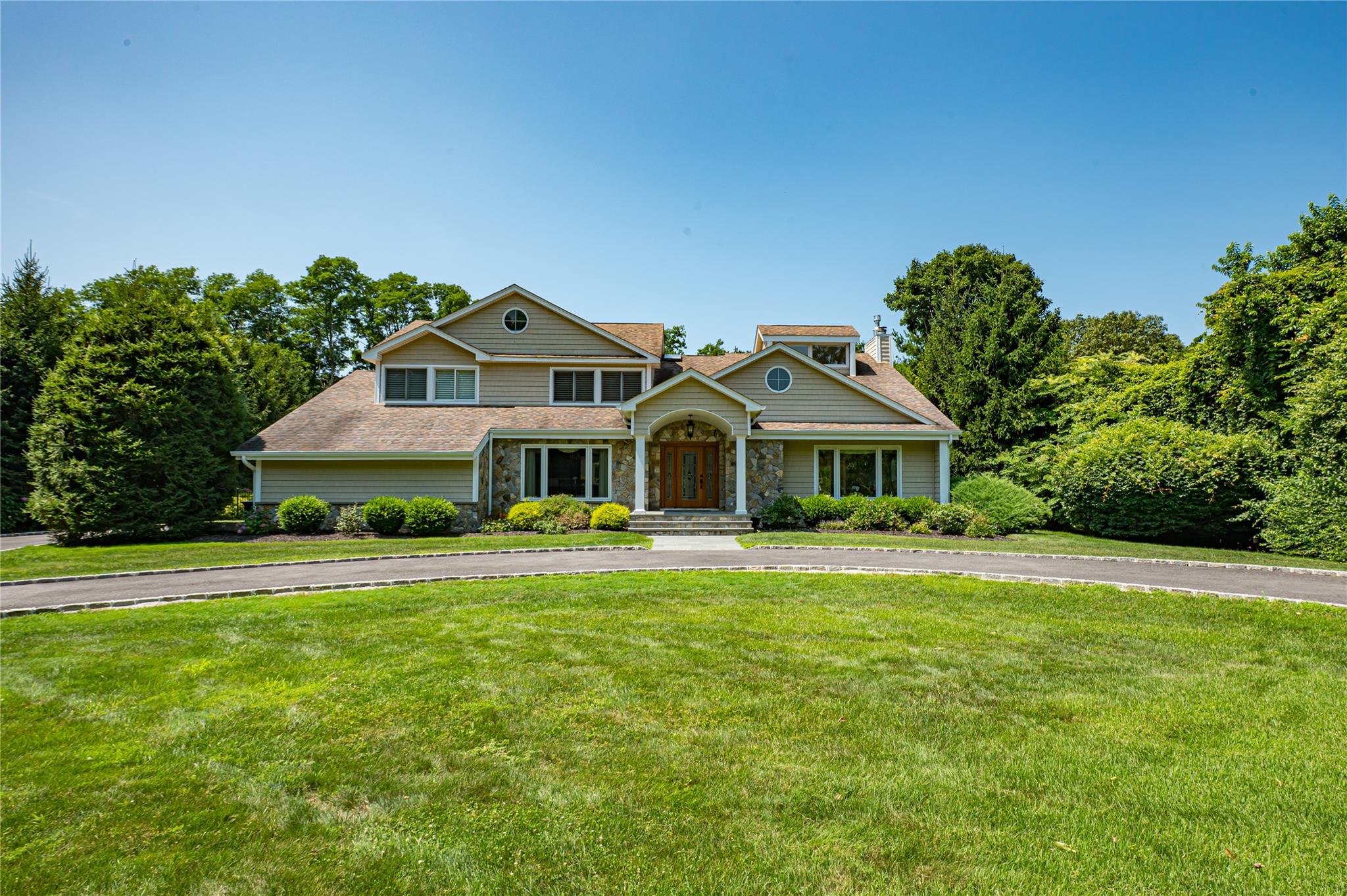 3 Ashleigh Drive, Saint James, NY 11780