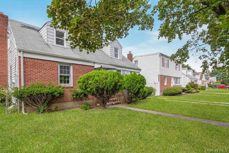 1033 Tulsa Street, Uniondale, NY 11553