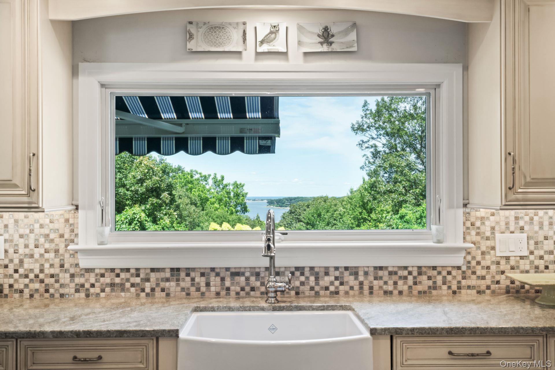 14 Thorman Lane, Huntington, NY 11743