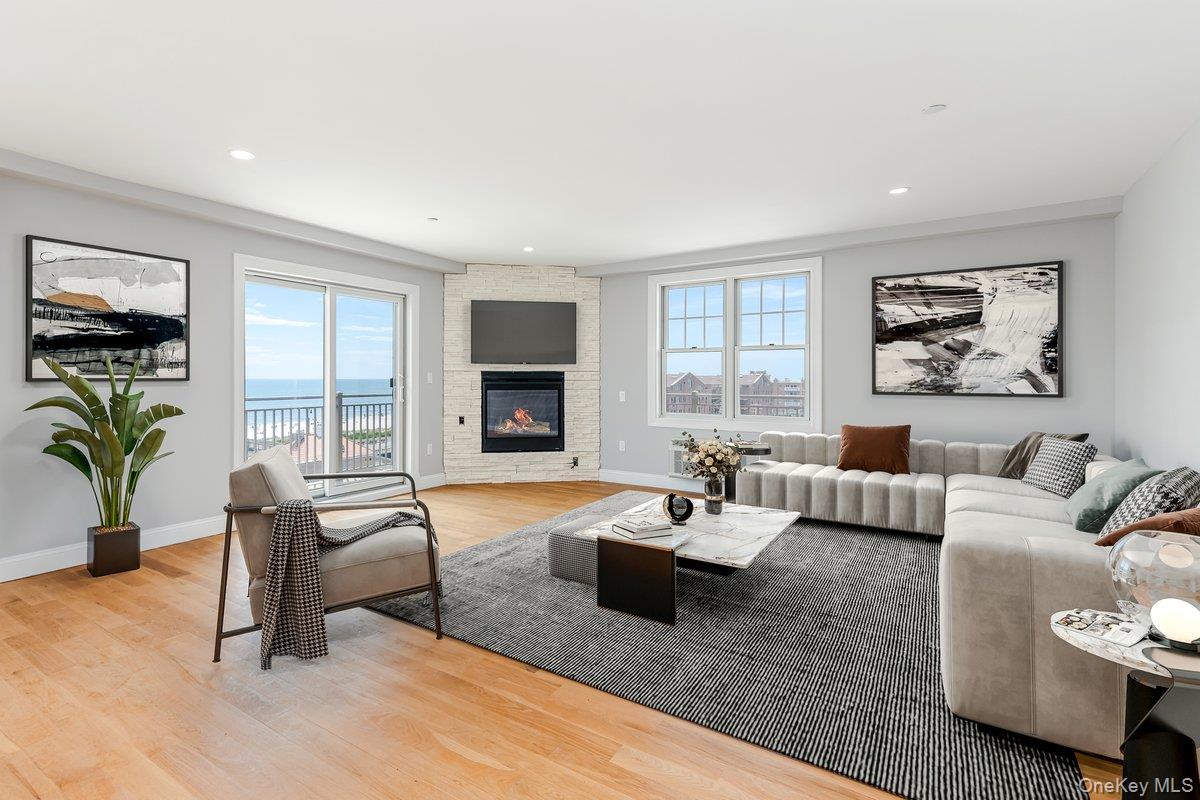 661 W Broadway # 301, Long Beach, NY 11561