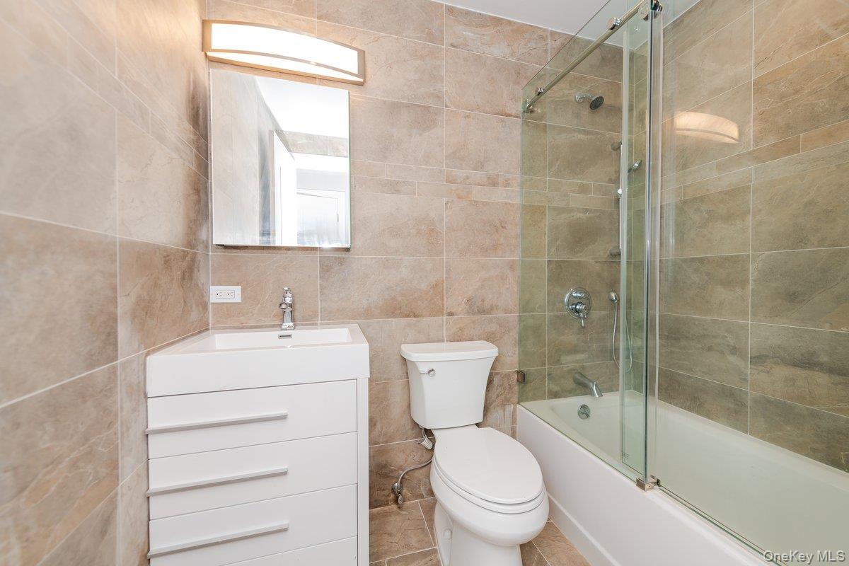 661 W Broadway # 301, Long Beach, NY 11561