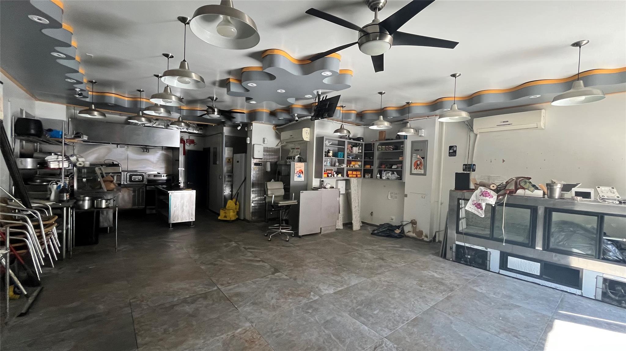 2522 Steinway Street, Astoria, NY 11103