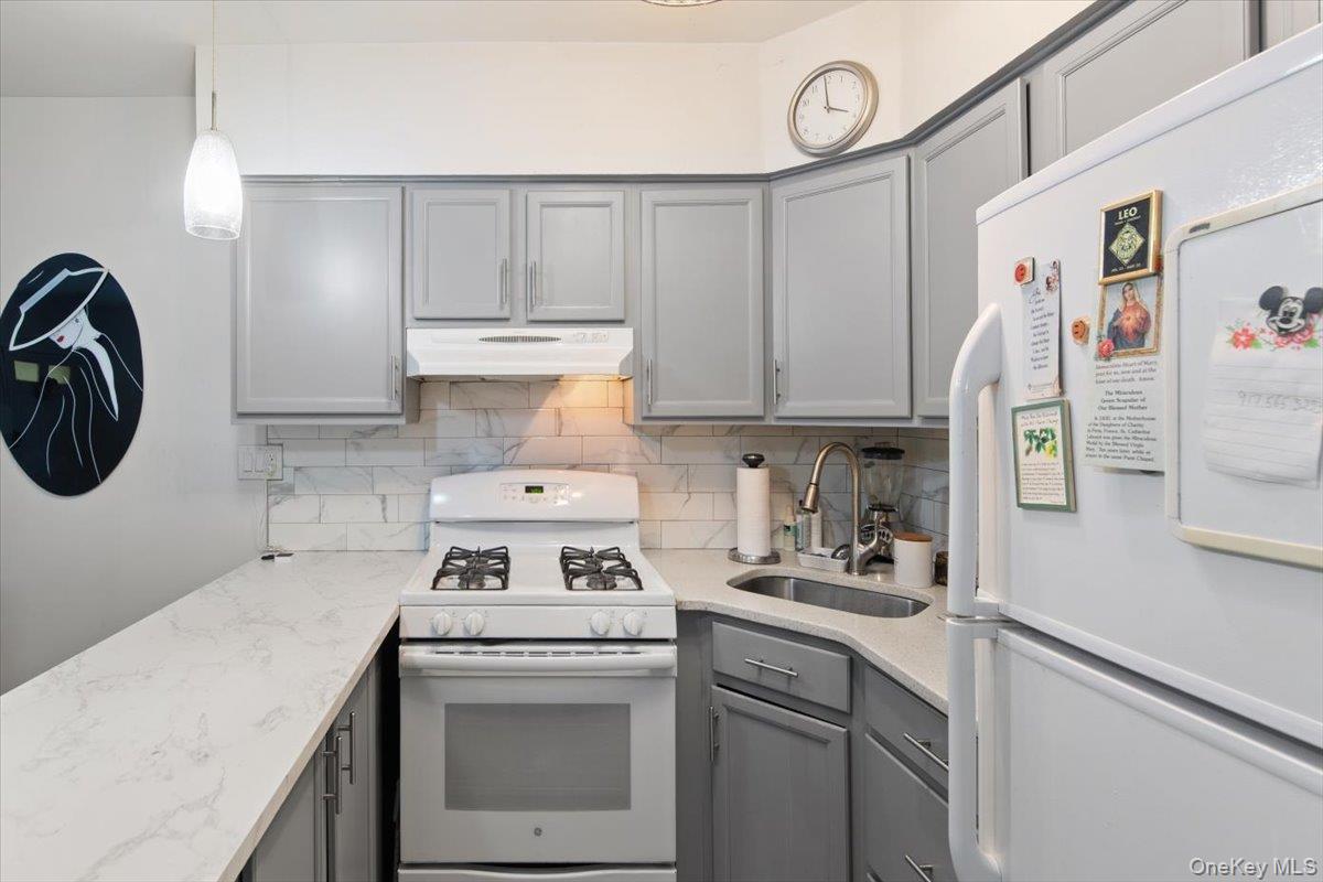 730 Logan Avenue, Bronx, NY 10465