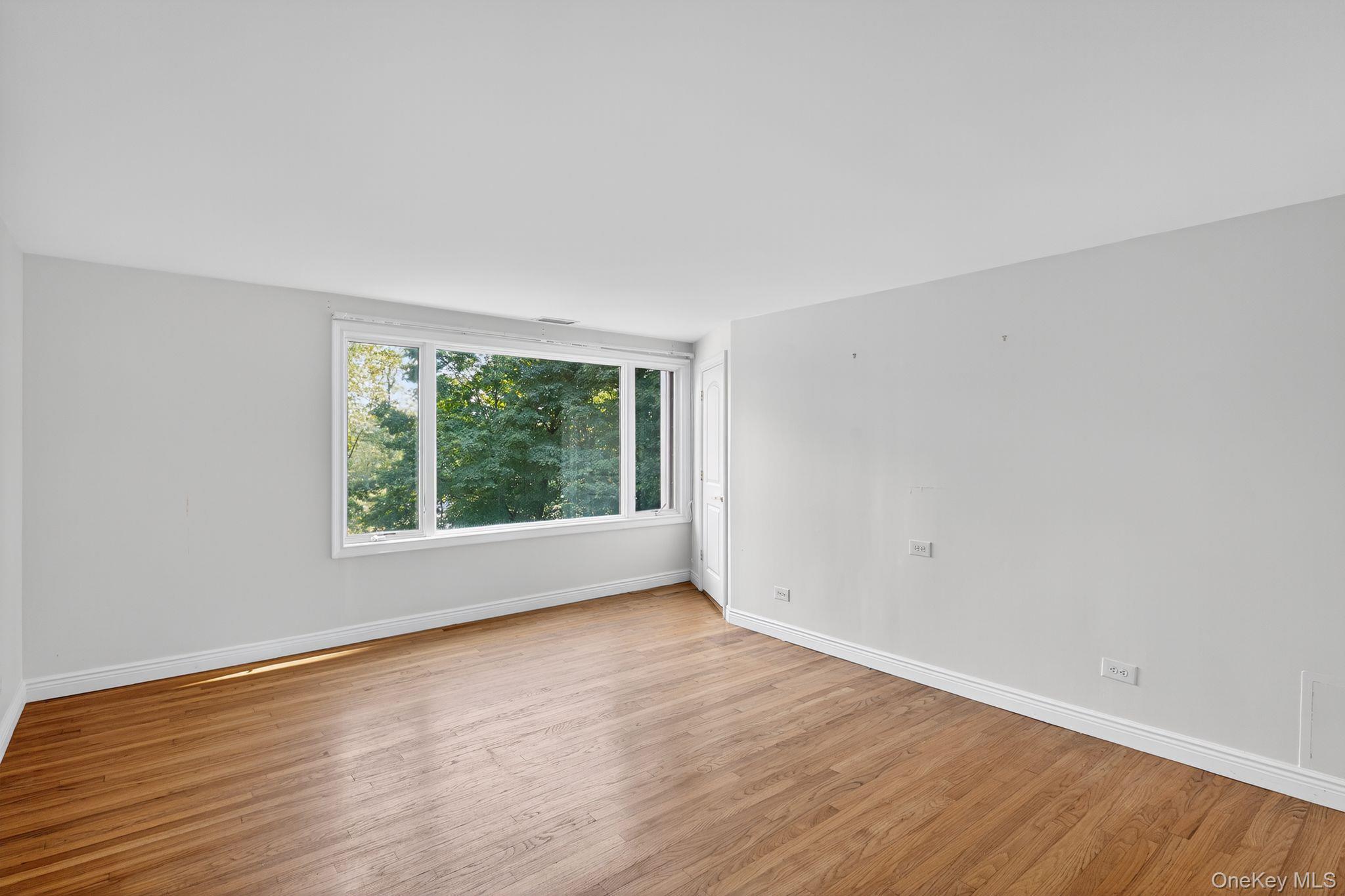 21 Hillside Court, Suffern, NY 10901