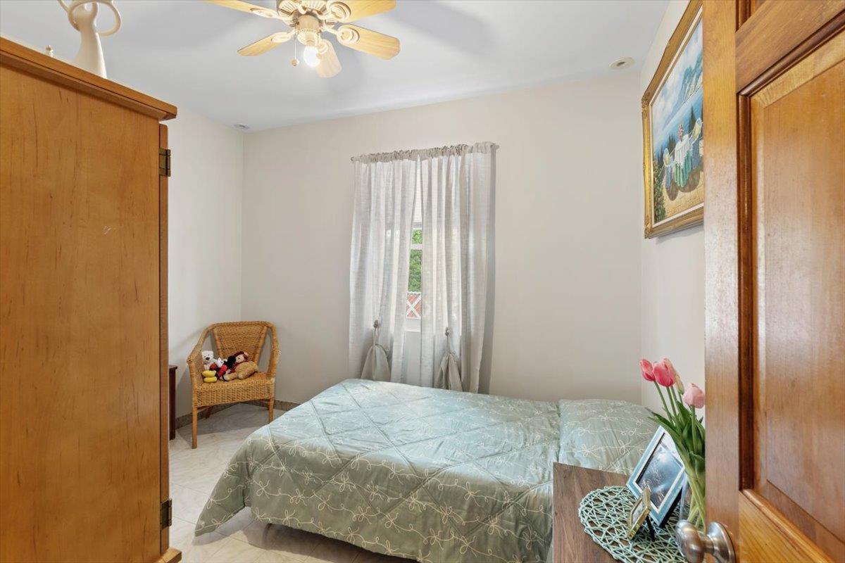 15 Sumner Avenue, Yonkers, NY 10704