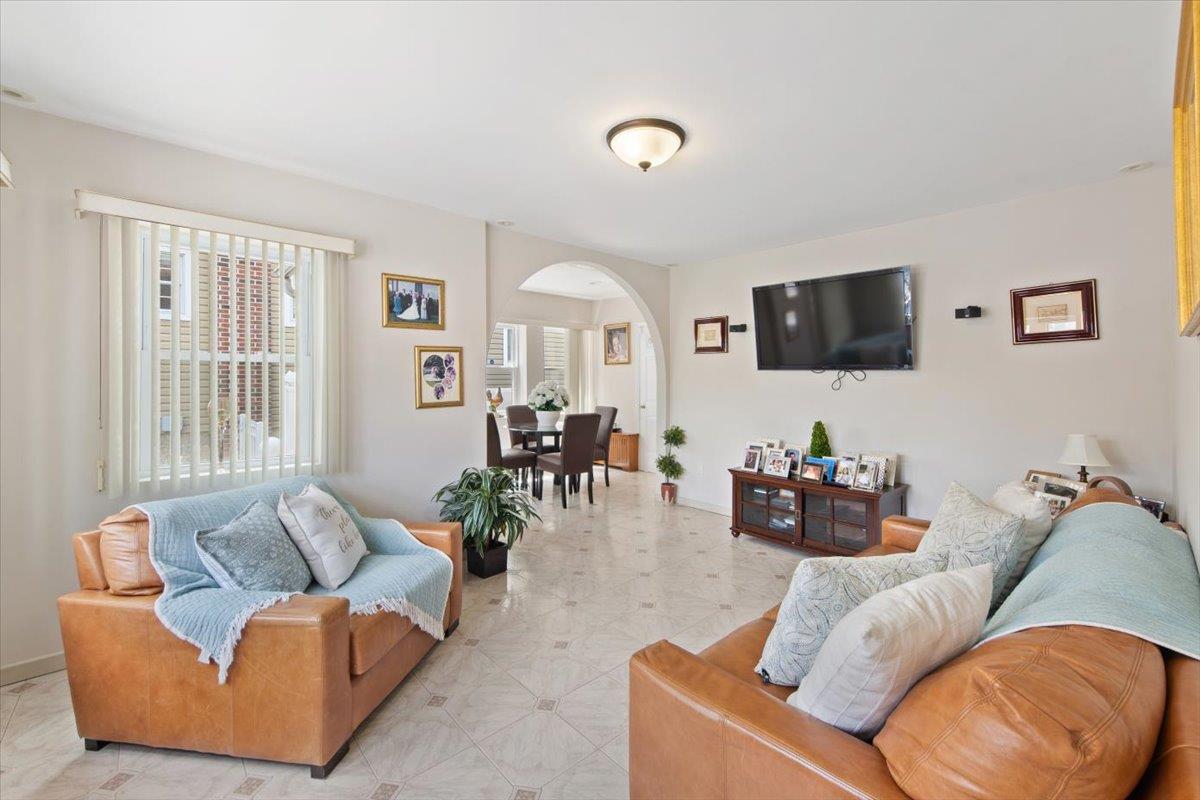 15 Sumner Avenue, Yonkers, NY 10704