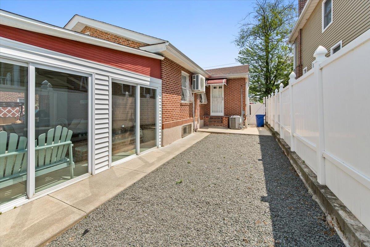 15 Sumner Avenue, Yonkers, NY 10704