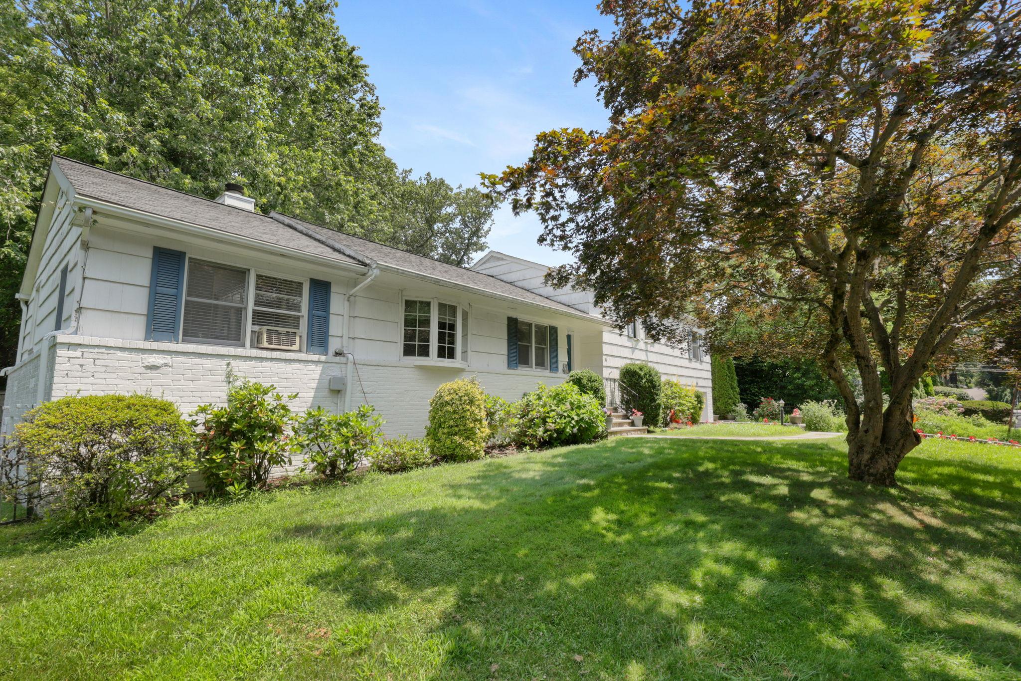 54 Claremont Road, Scarsdale, NY 10583