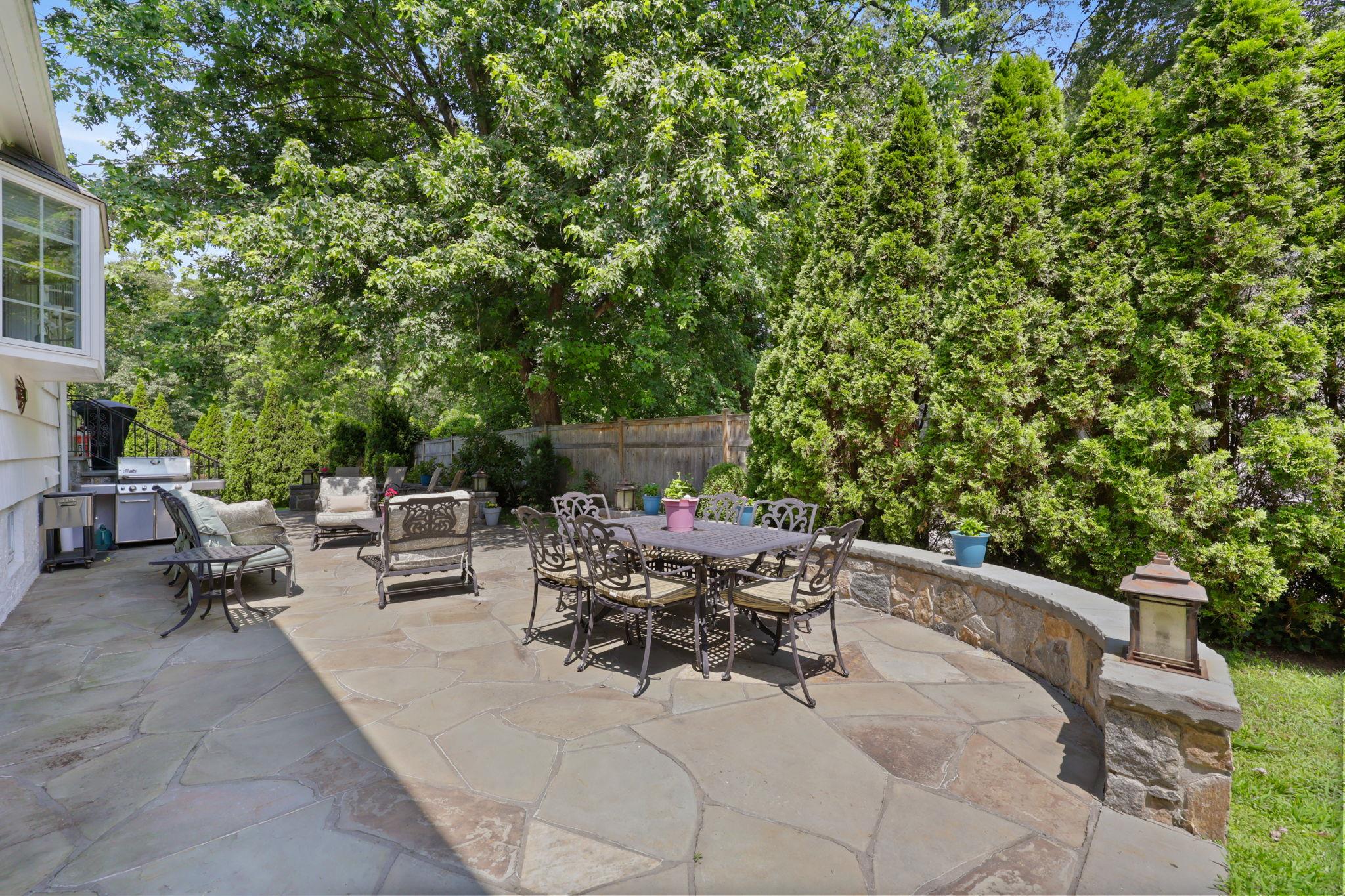 54 Claremont Road, Scarsdale, NY 10583