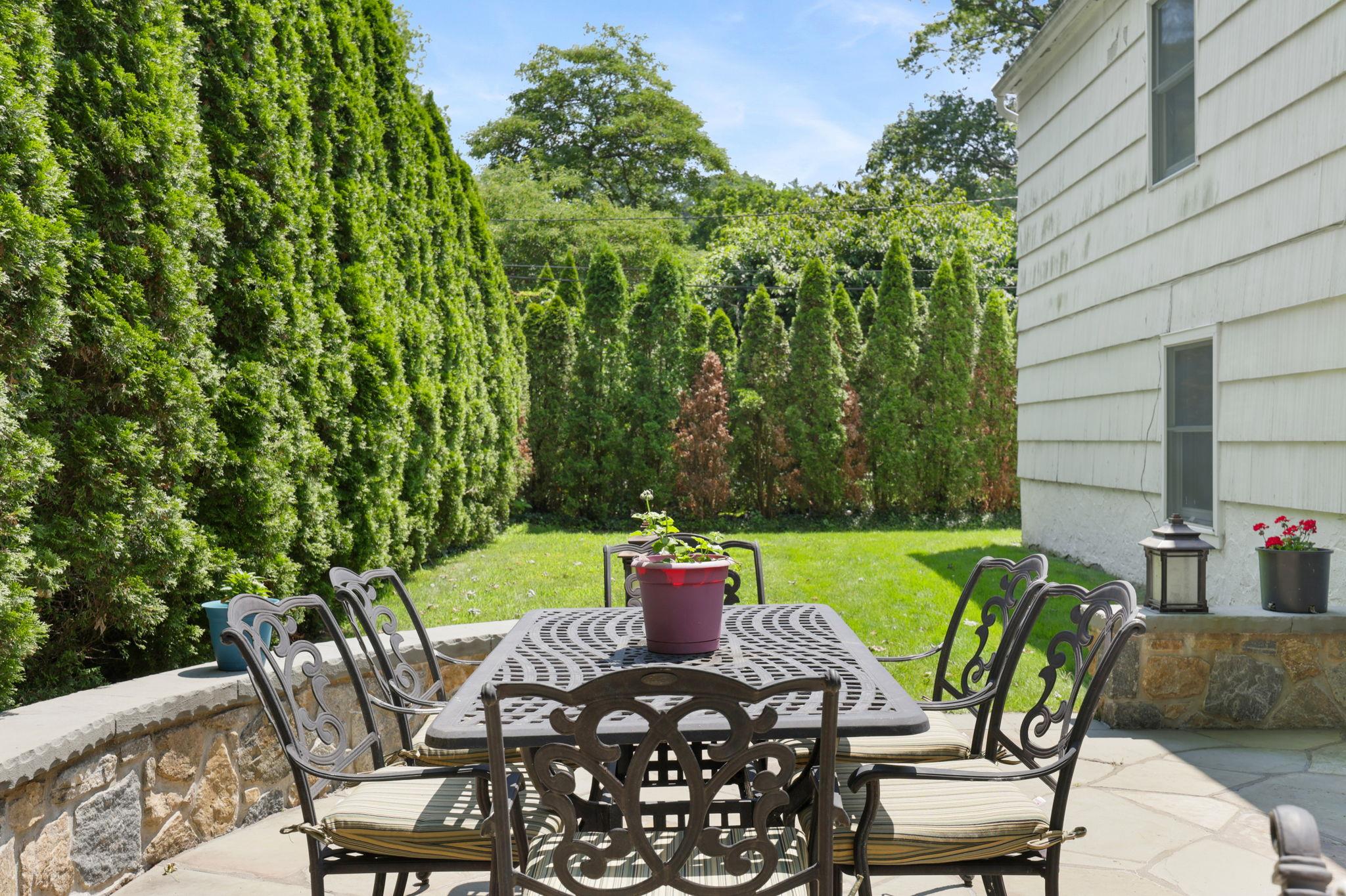 54 Claremont Road, Scarsdale, NY 10583