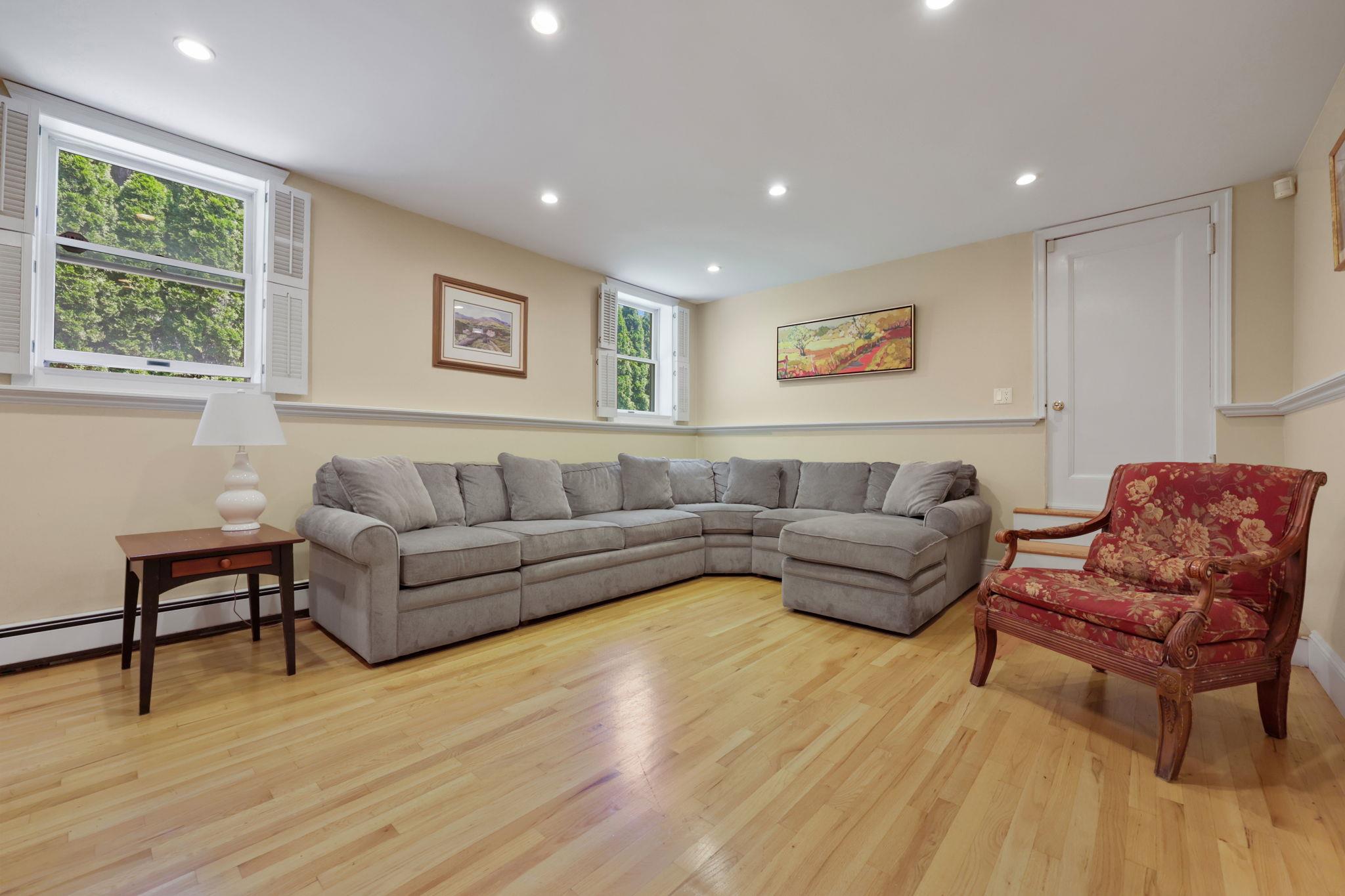 54 Claremont Road, Scarsdale, NY 10583