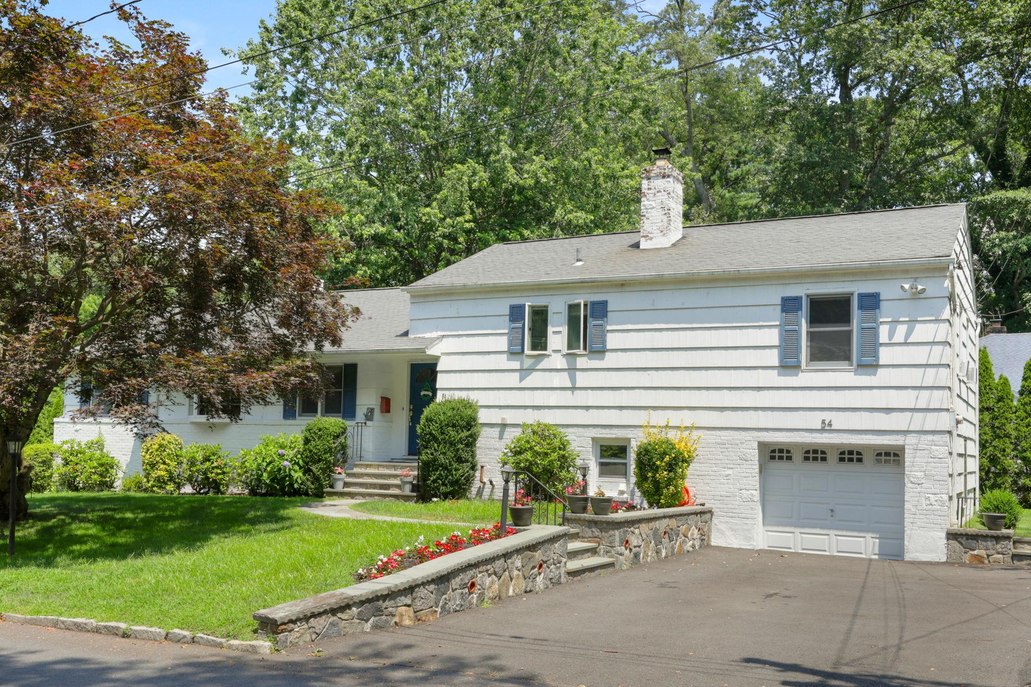 54 Claremont Road, Scarsdale, NY 10583
