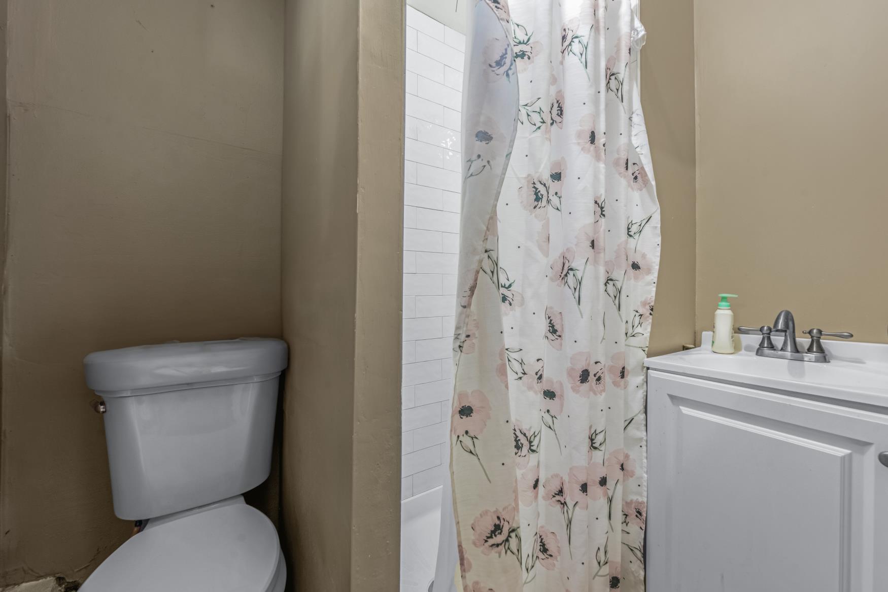 57 Rockland Avenue, West Babylon, NY 11704