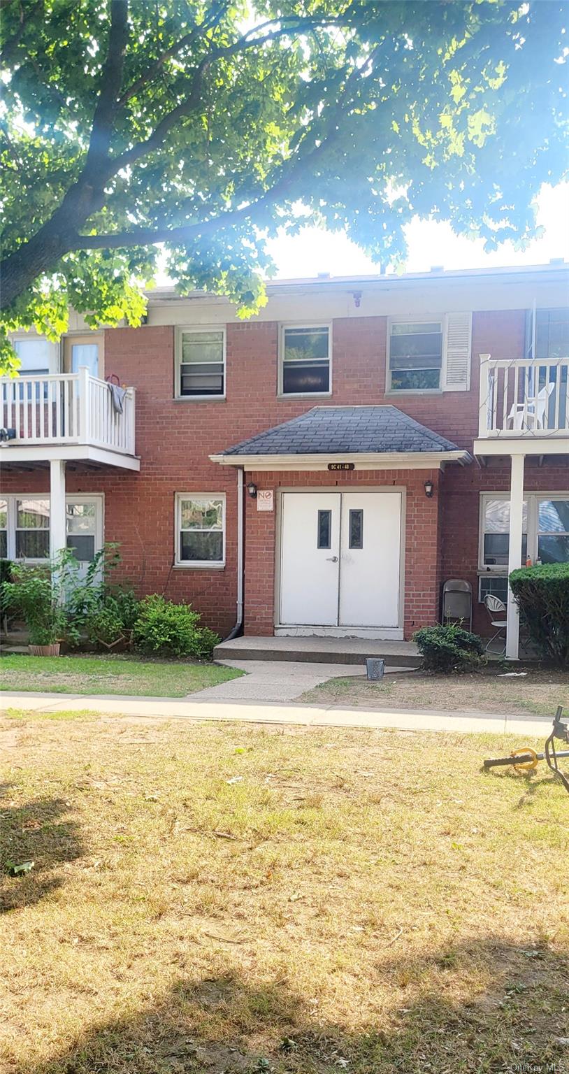 9C Hemlock Drive # 45, Bay Shore, NY 11706