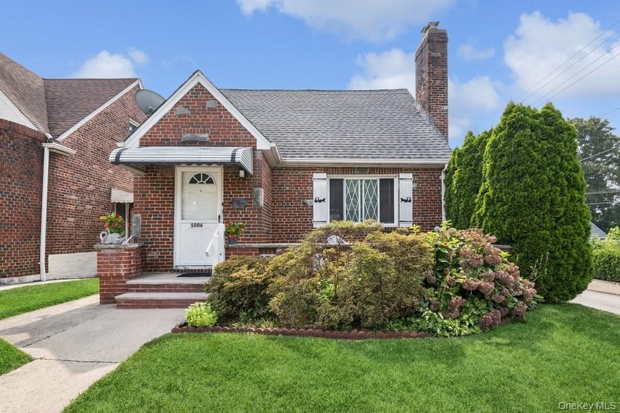 5006 Marathon Parkway, Little Neck, NY 11362