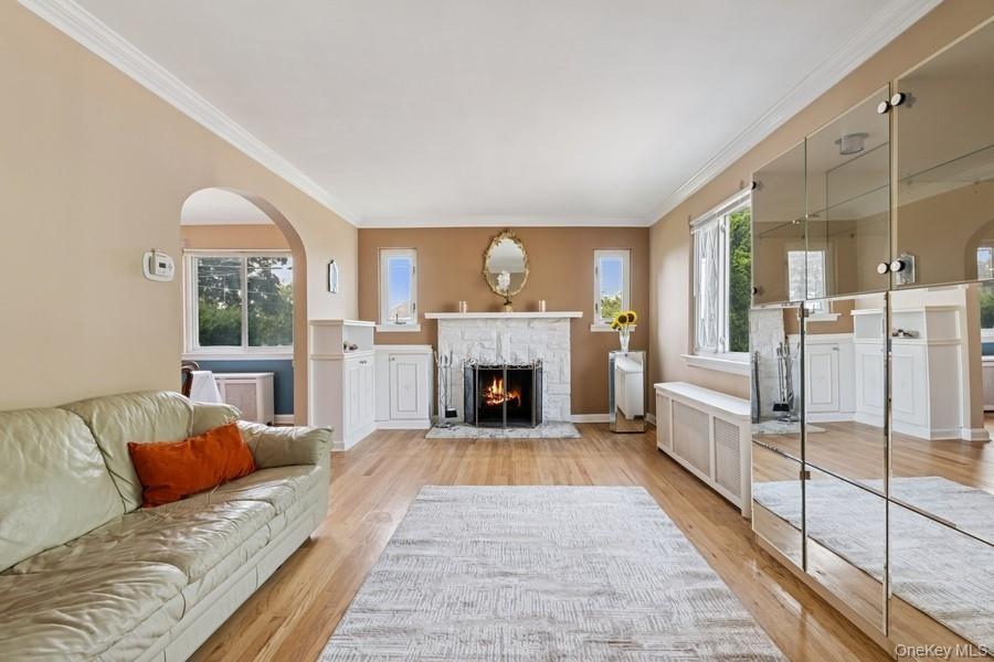 5006 Marathon Parkway, Little Neck, NY 11362