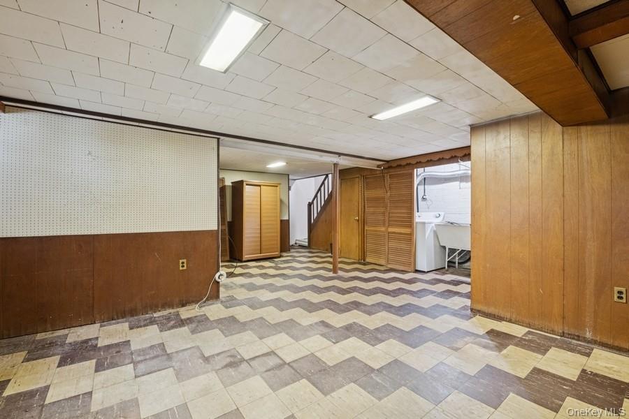 5006 Marathon Parkway, Little Neck, NY 11362