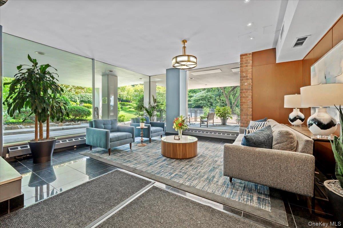 2727 Palisade Avenue # 15L, Bronx, NY 10463