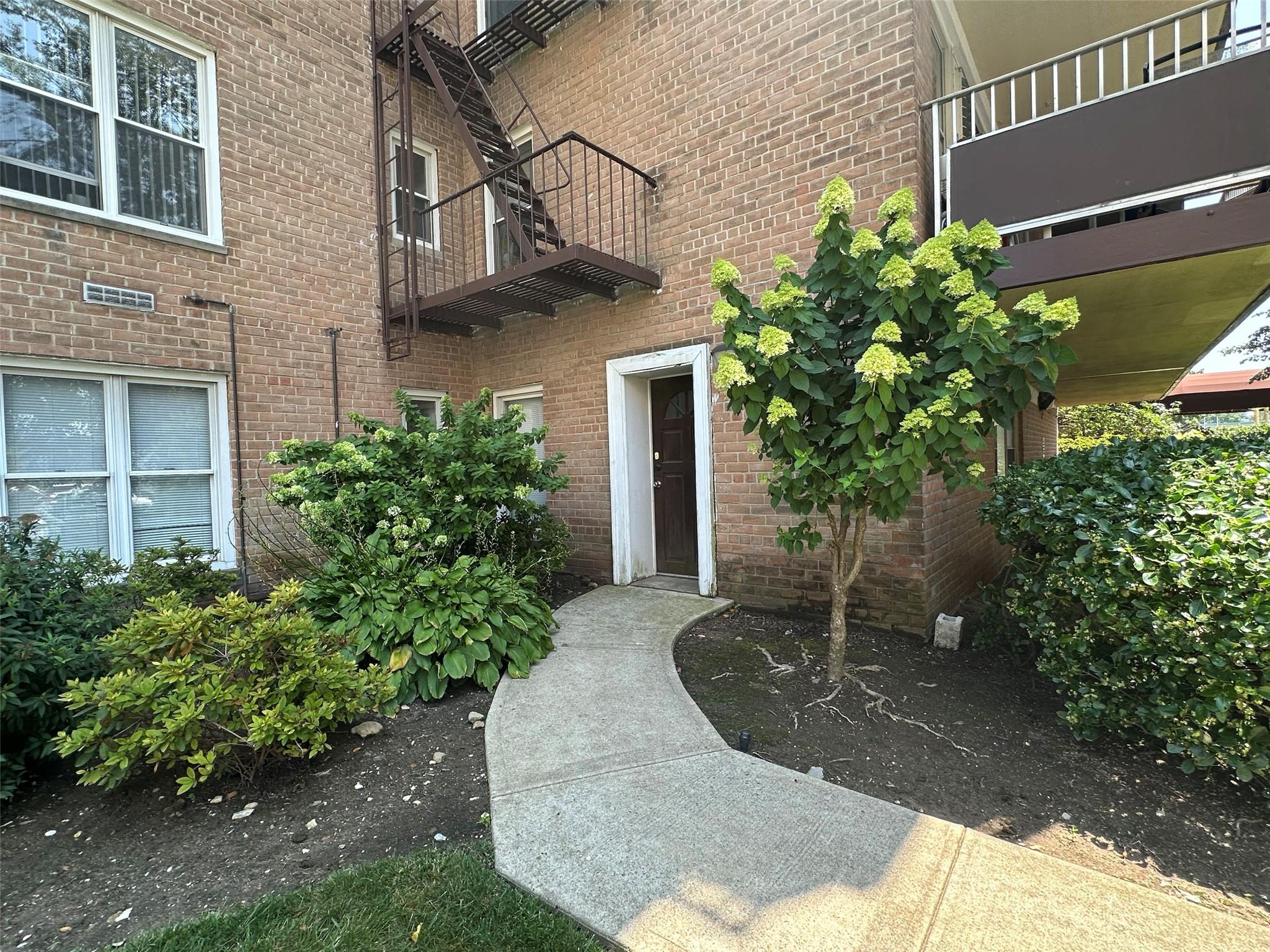 21230 23rd Avenue # 2J, Bayside, NY 11360