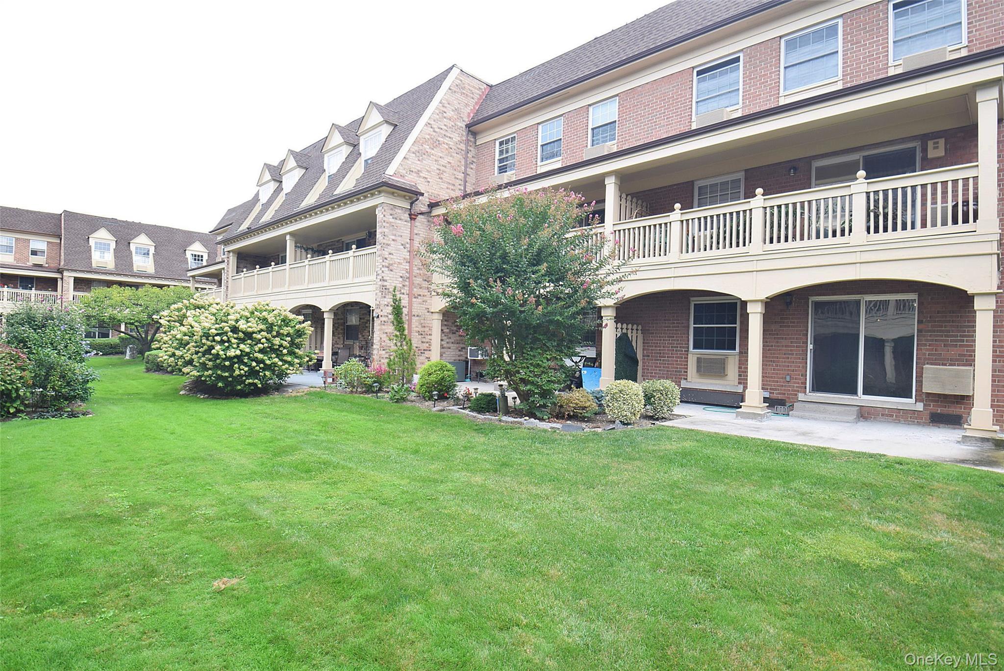 12-36 Estates Lane # 49 L, Bayside, NY 11360