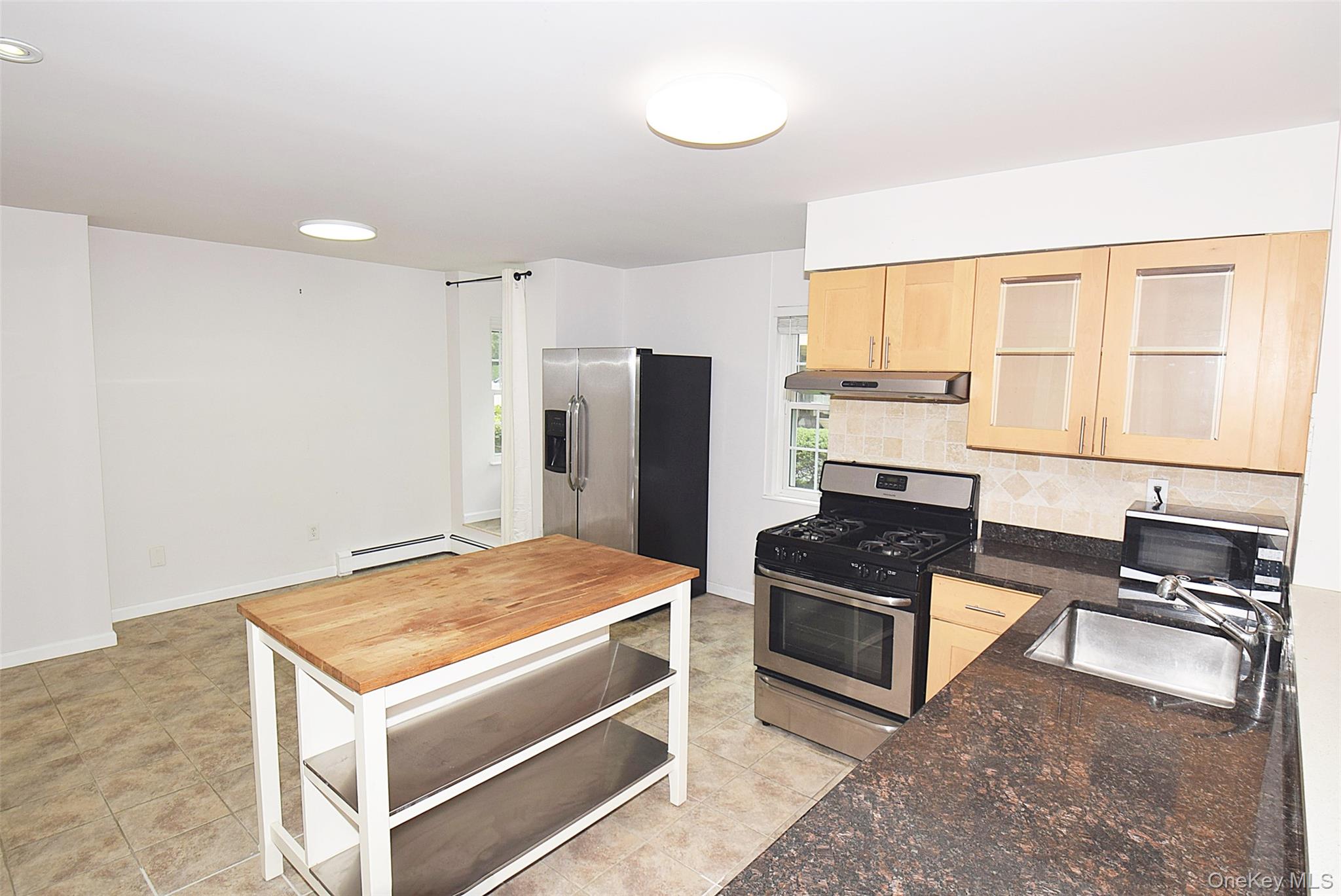 12-36 Estates Lane # 49 L, Bayside, NY 11360