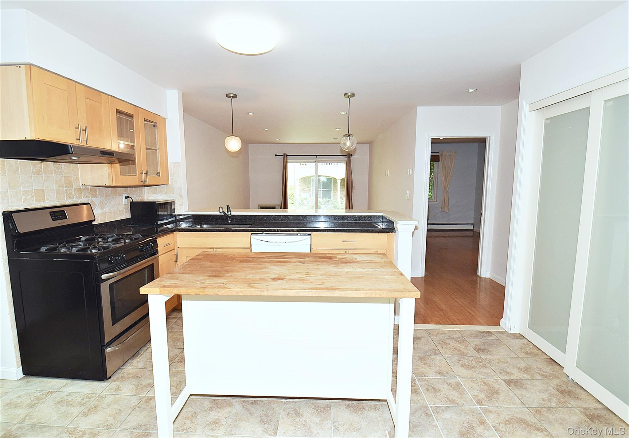 12-36 Estates Lane # 49 L, Bayside, NY 11360