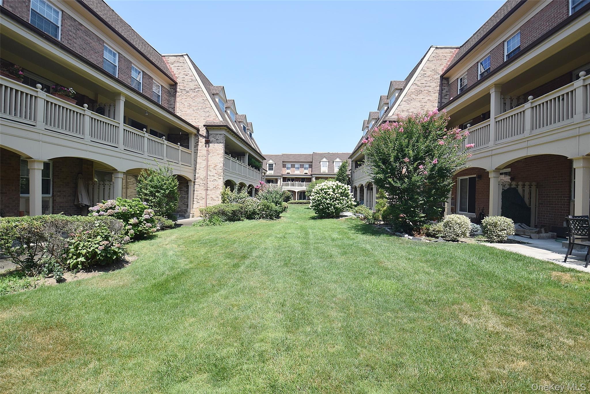 12-36 Estates Lane # 49 L, Bayside, NY 11360