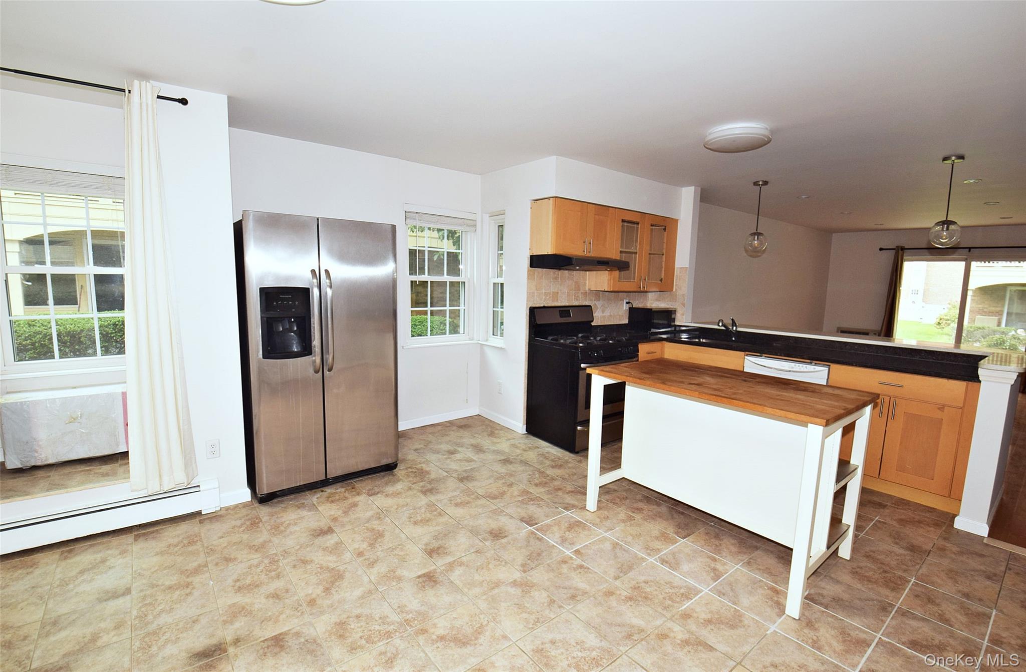 12-36 Estates Lane # 49 L, Bayside, NY 11360