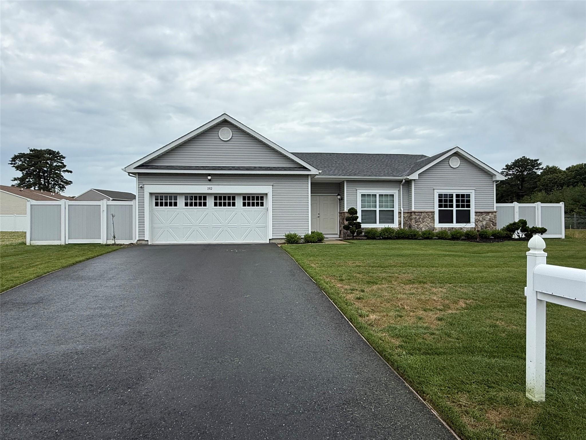192 Flower Road, Brookhaven, NY 11967