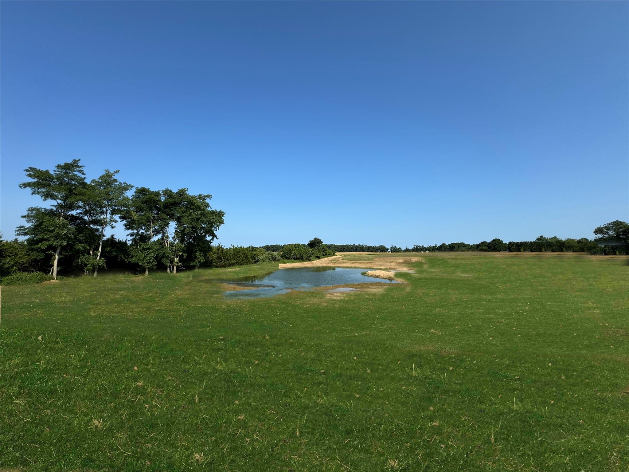 18625 Main Road, Mattituck, NY 11952