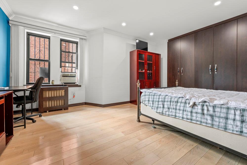 62-98 Saunders Street # 2L, Rego Park, NY 11374