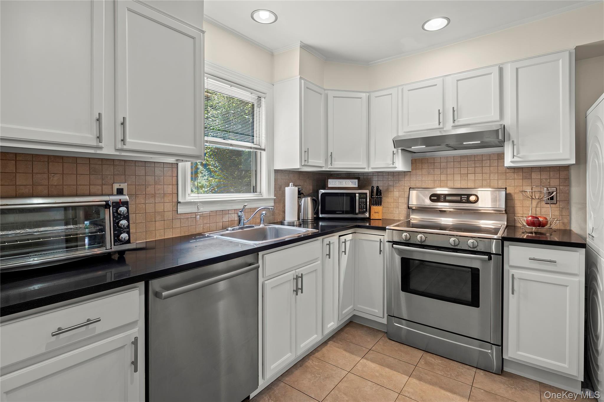 97 Charter Circle # 97, Ossining, NY 10562