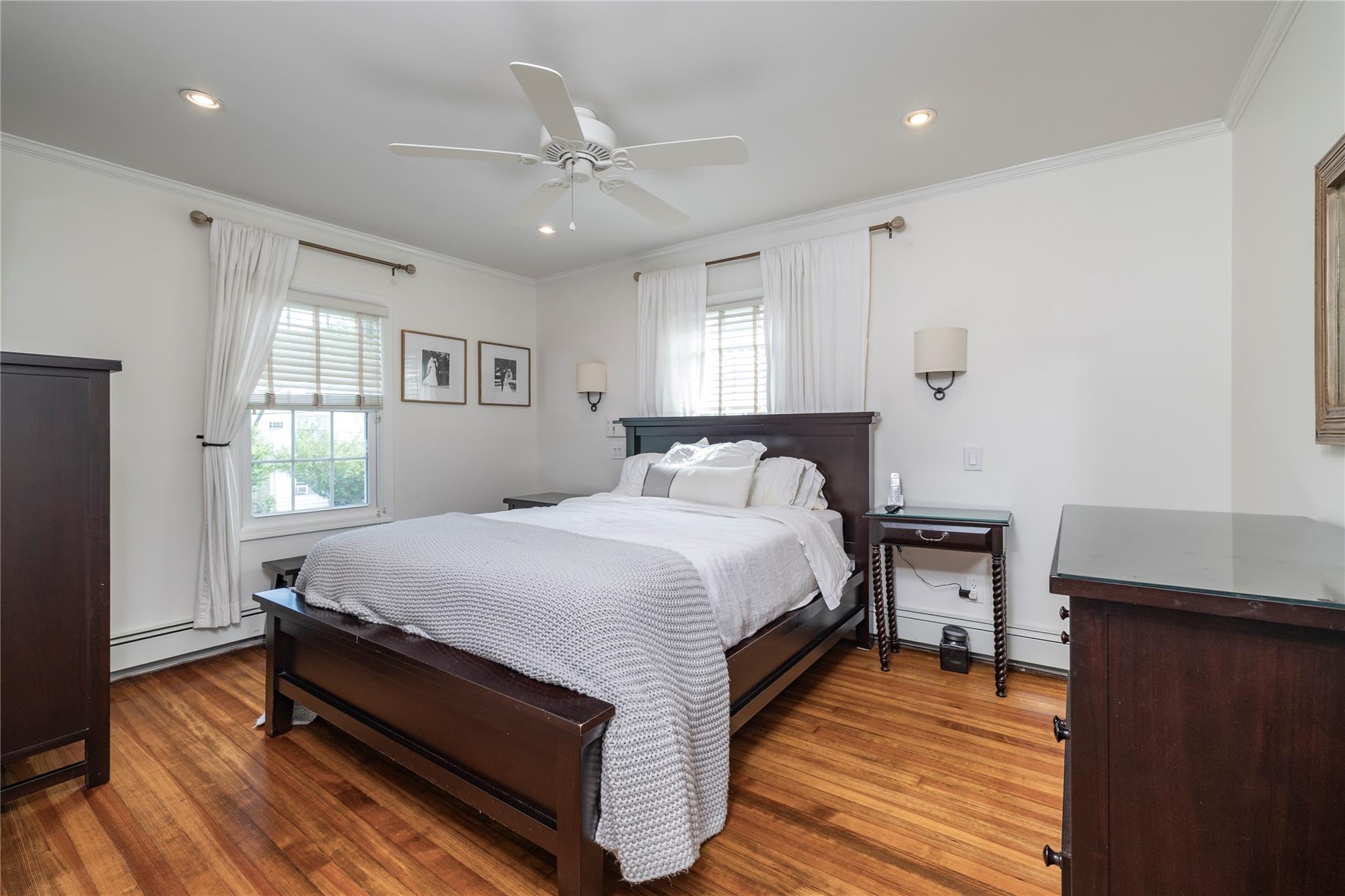 8 Windsor Place, Lynbrook, NY 11563