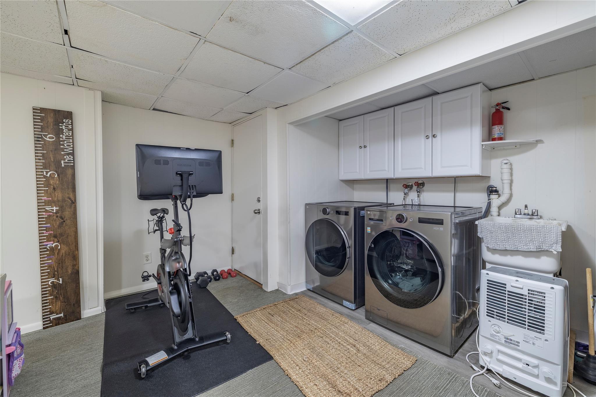 8 Windsor Place, Lynbrook, NY 11563