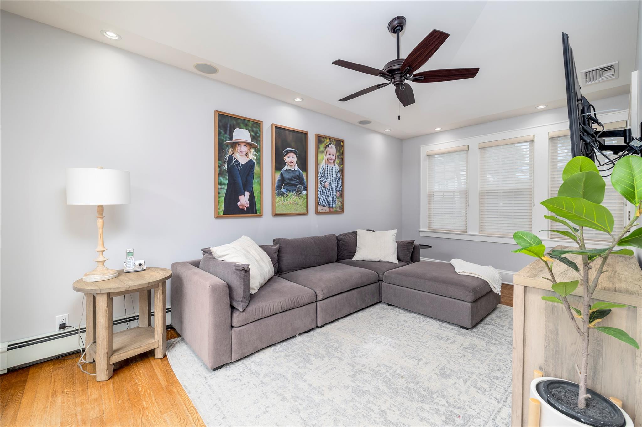 8 Windsor Place, Lynbrook, NY 11563